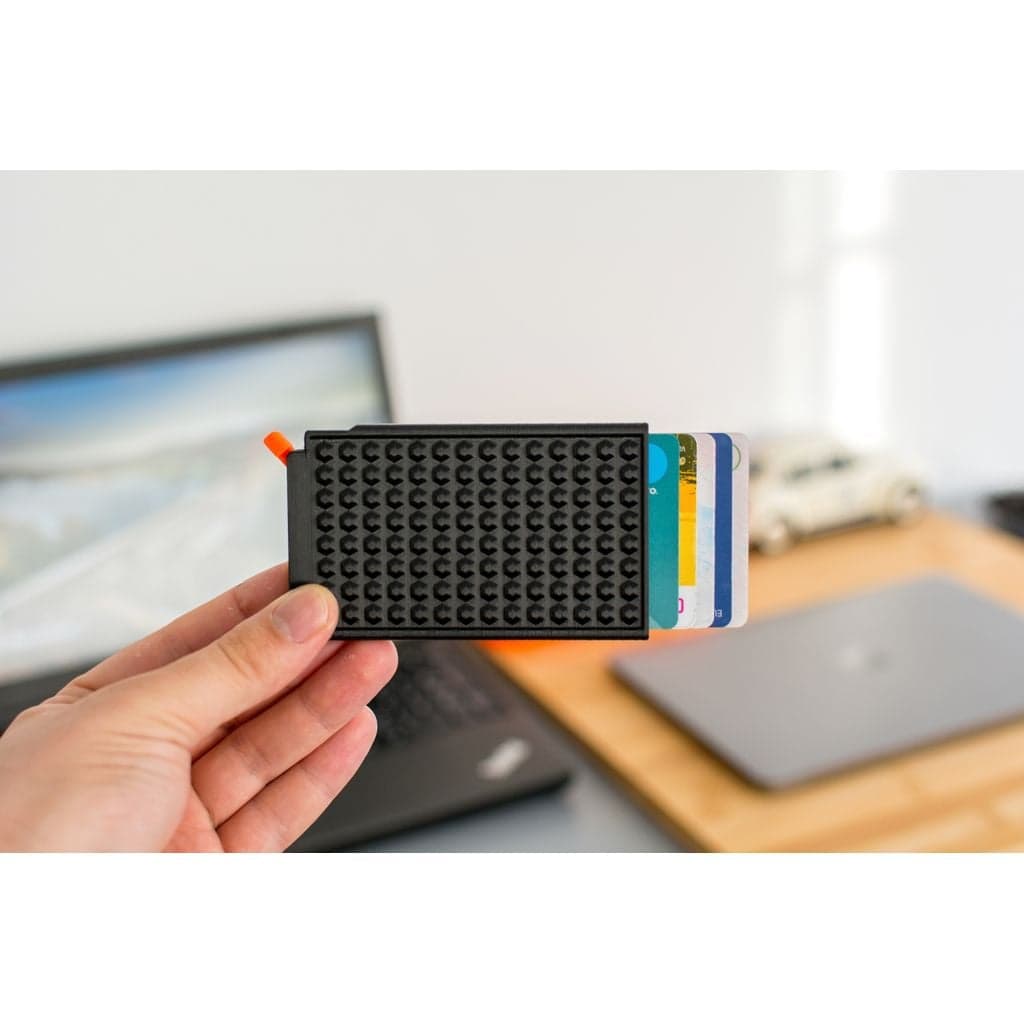Figura Slim Credit Card Wallet